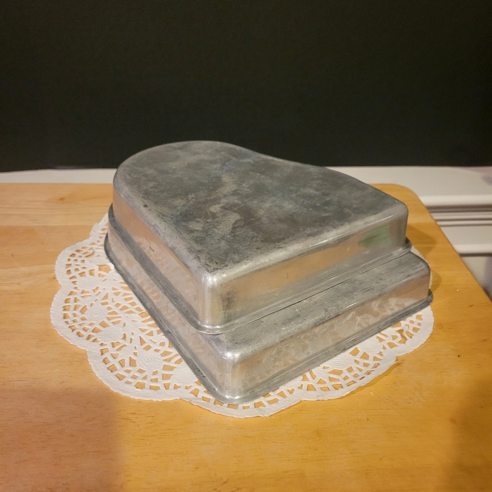 Wilton Shapely Cake 2~Pc Set Grand PIANO Cake Pan Molds Rars Find